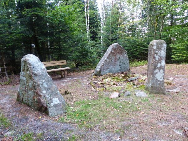 A la découverte du pays de Dabo: la borne Saint Martin